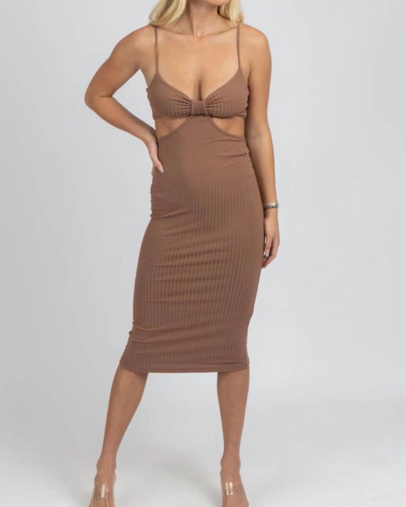 Front of a model wearing a size L Cutout Ribbed Midi Dress In Mocha in Mocha by ENDLESS BLU.. | dia_product_style_image_id:347189
